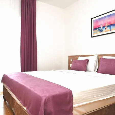 Dona, Altina Aparthotel *