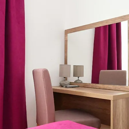 Dona, Altina Aparthotel *